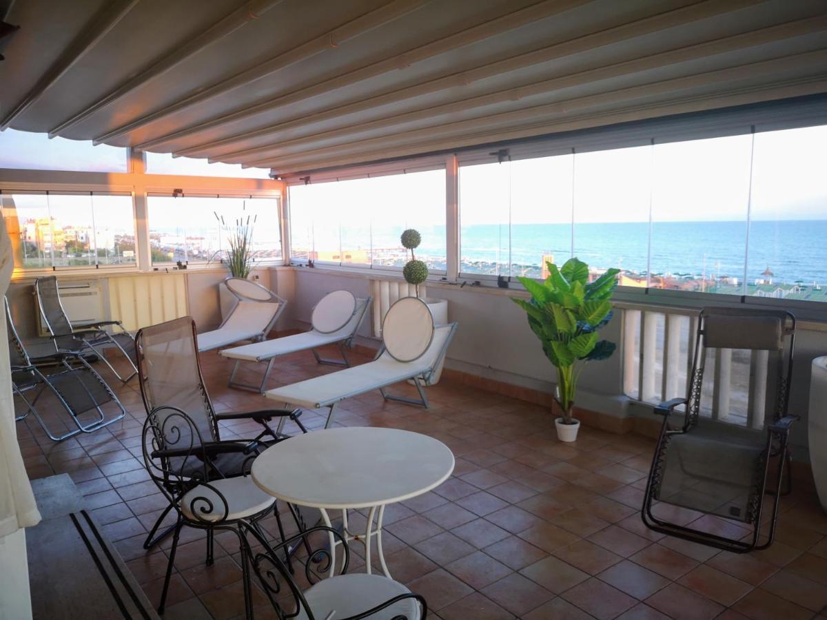 Hotel Bellavista Ostia Buitenkant foto